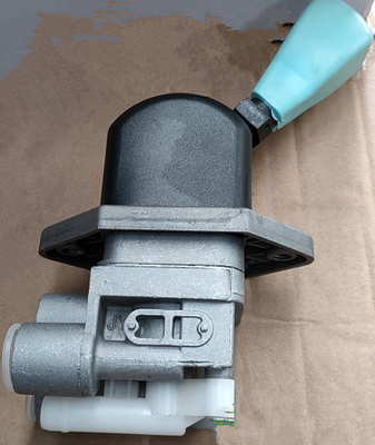 Клапан тормоза 711W52315-6183 руки запасных частей тележки Sinotruk Howo T7H